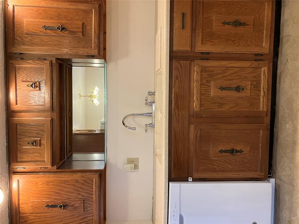 2116 Maple Drive Property Photo 10