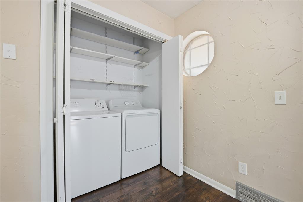2300 Nw 49th Street Property Photo 17