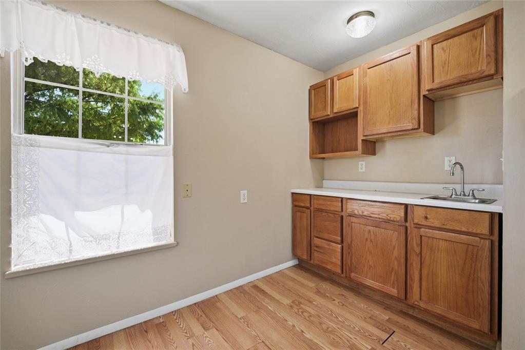 2300 Nw 49th Street Property Photo 29