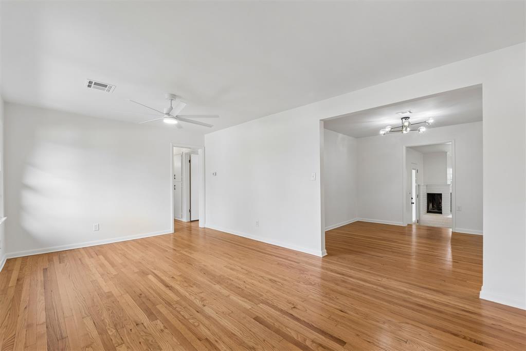 1230 Leslie Lane Property Photo 6