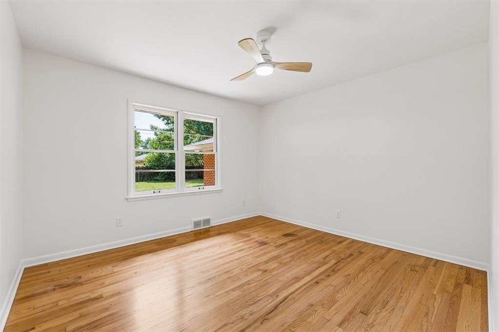 1230 Leslie Lane Property Photo 12