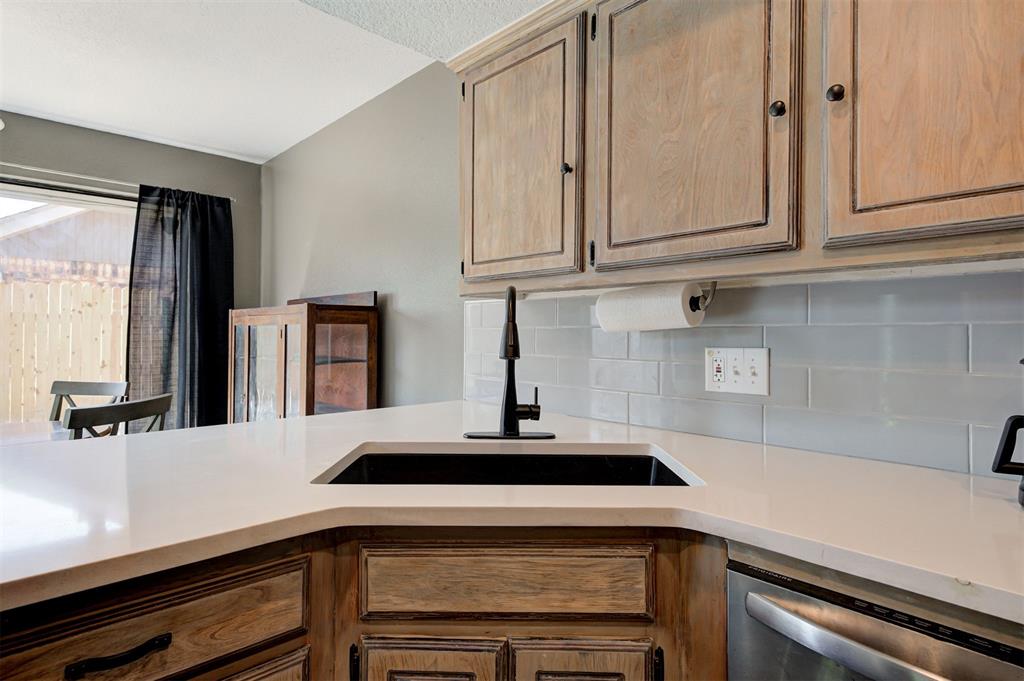10413 Cricket Court Property Photo 17