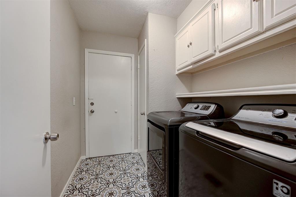 10413 Cricket Court Property Photo 28
