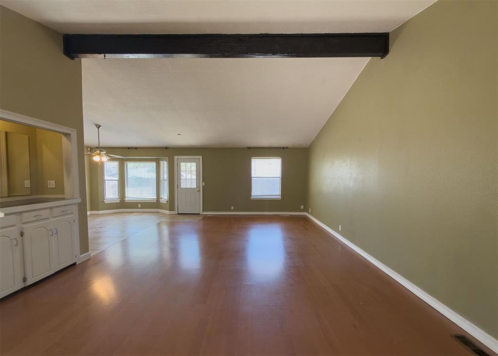 812 Countrywood Lane Property Photo 3