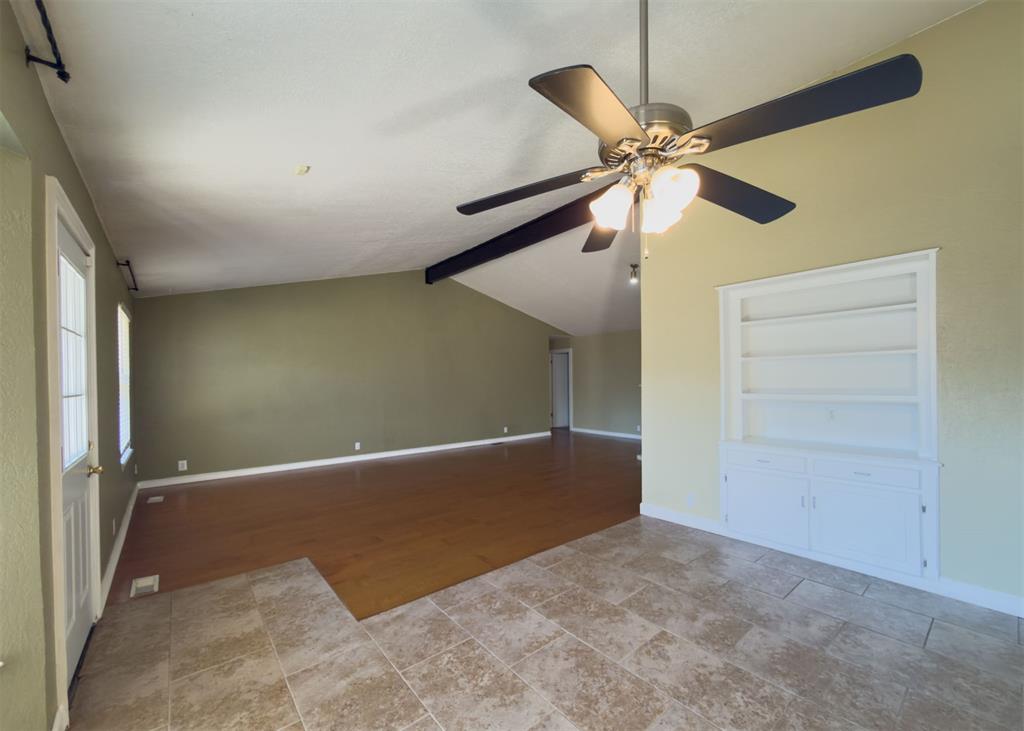 812 Countrywood Lane Property Photo 10