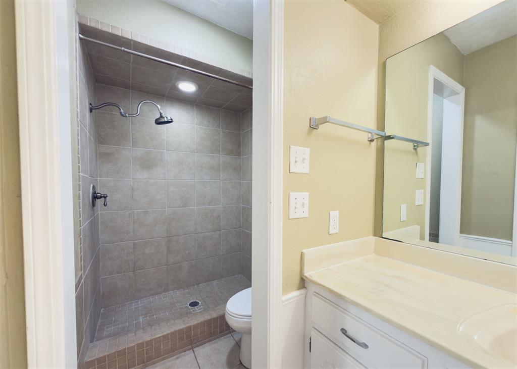 812 Countrywood Lane Property Photo 31