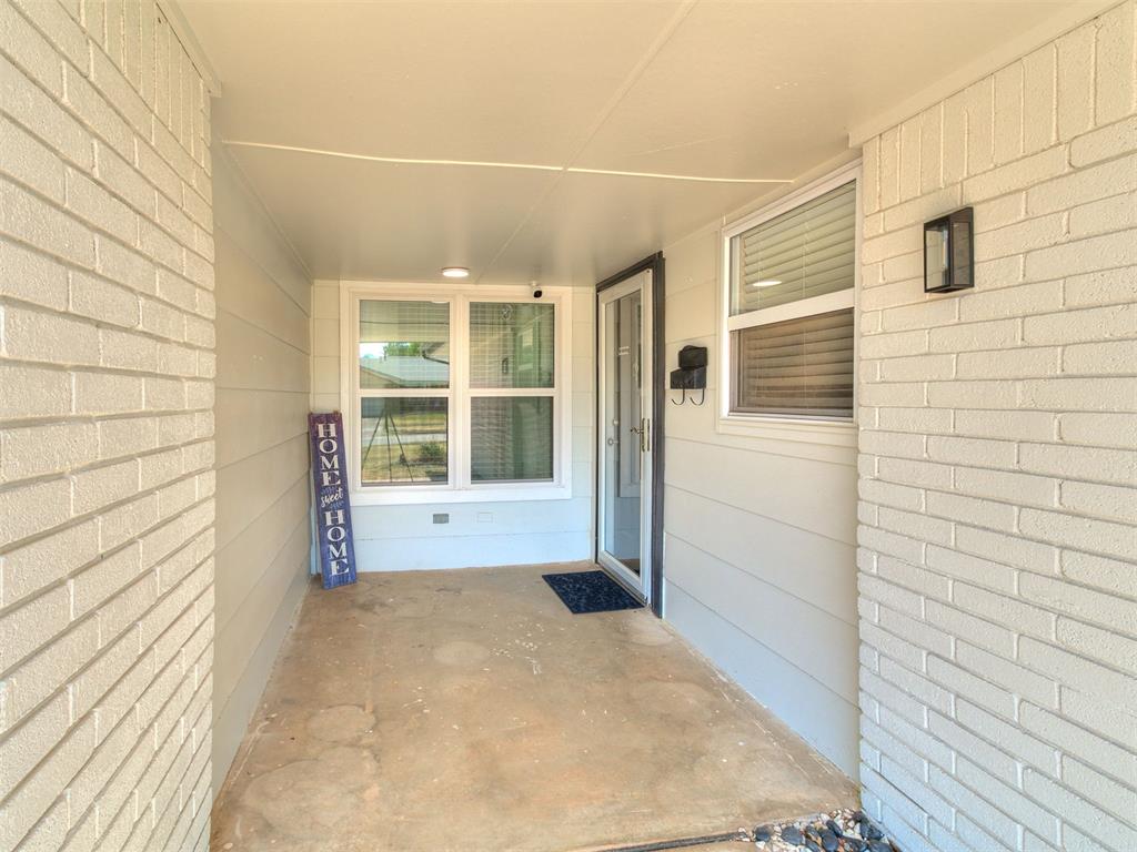 603 E 27th Street Property Photo 4