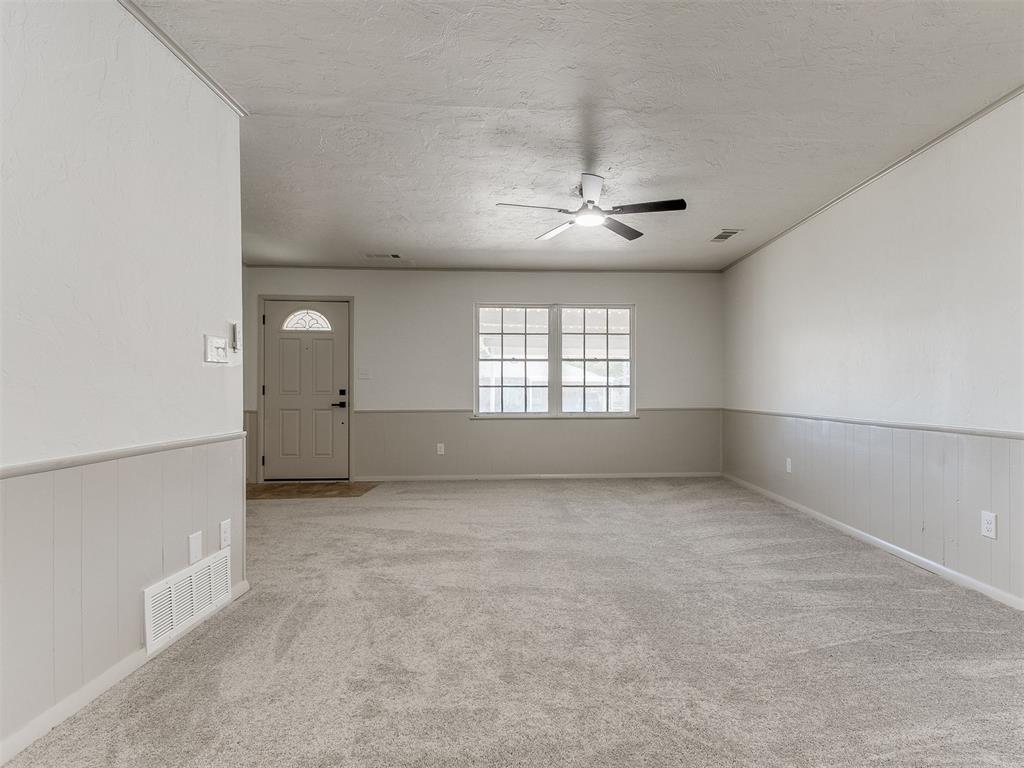 233 E Key Boulevard Property Photo 6