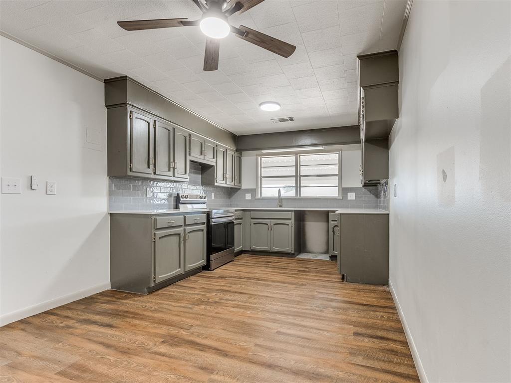 233 E Key Boulevard Property Photo 14