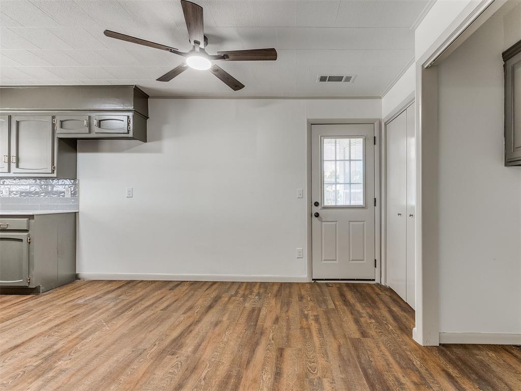 233 E Key Boulevard Property Photo 18