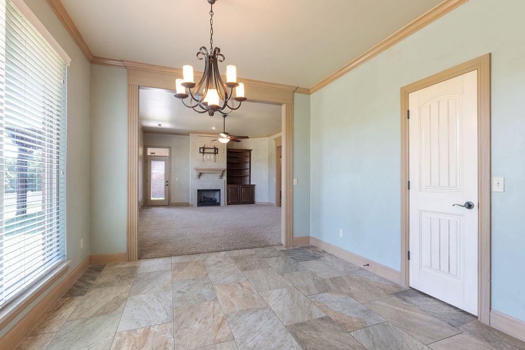 2520 E Bradley Street Property Photo 24