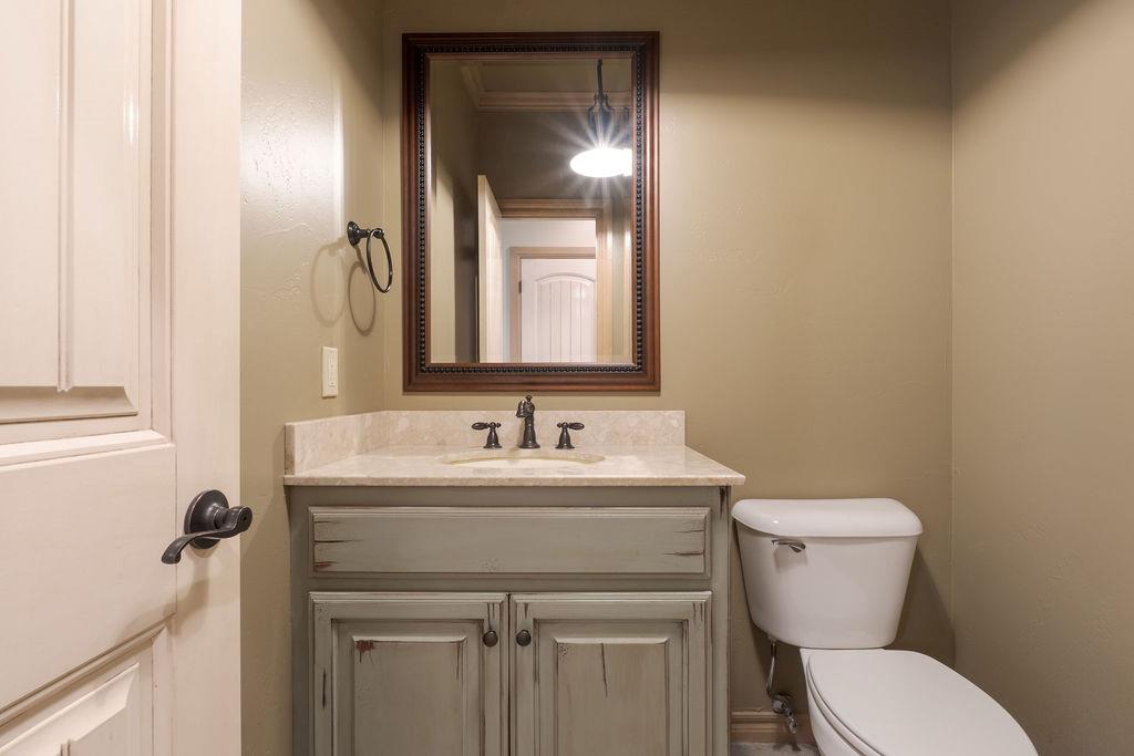 2520 E Bradley Street Property Photo 33