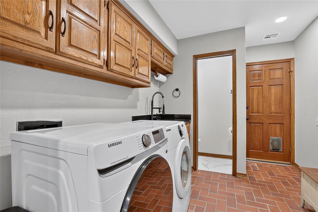 2713 Nw 157th Street Property Photo 18