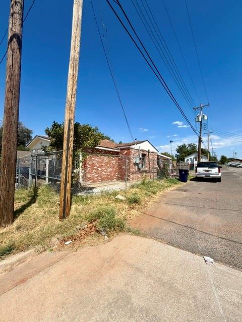 2904 S Indiana Avenue Property Photo 2