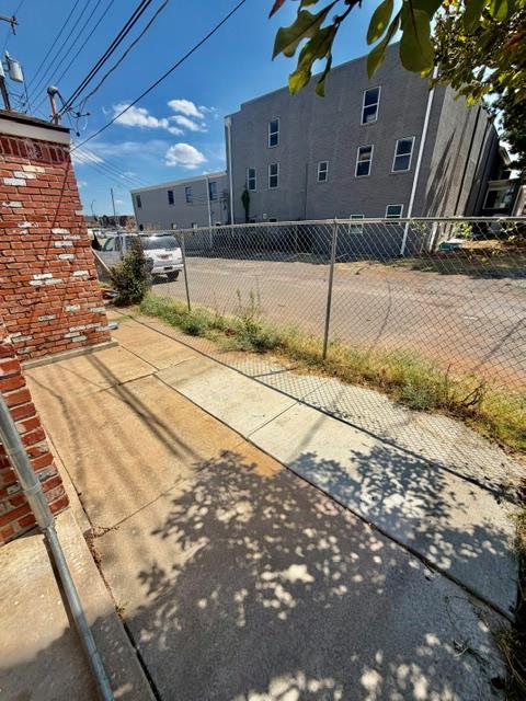 2904 S Indiana Avenue Property Photo 8