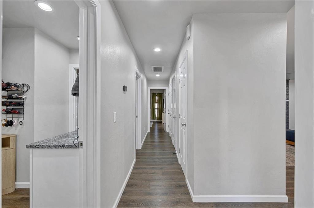 513 S Highway 76 Property Photo 6