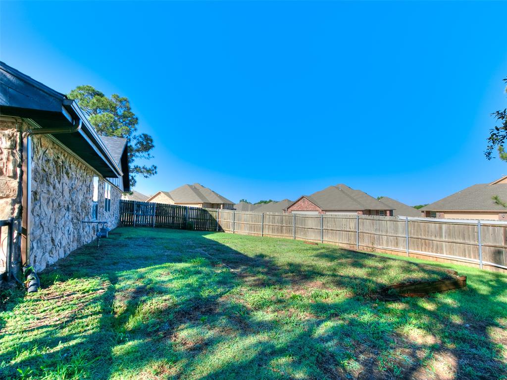 11613 Footmans Court Property Photo 5