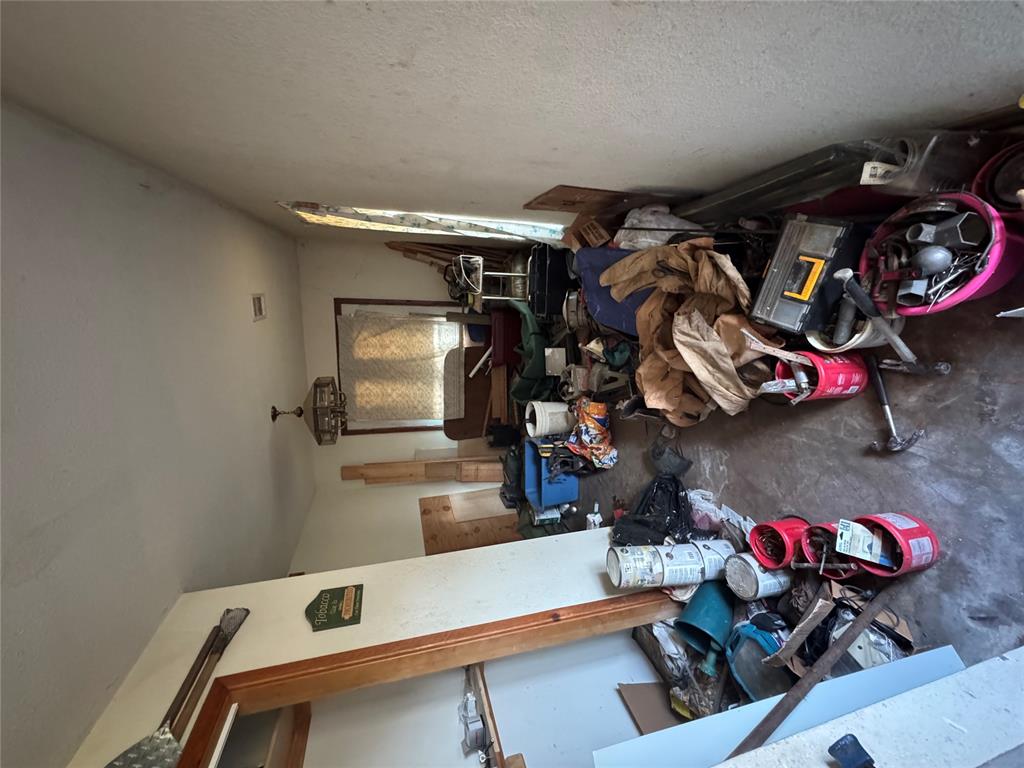 330770 E 994 Road Property Photo 3
