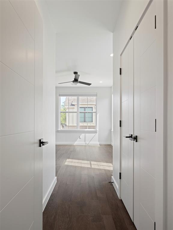 225 W 1st Street 128 Property Photo 30