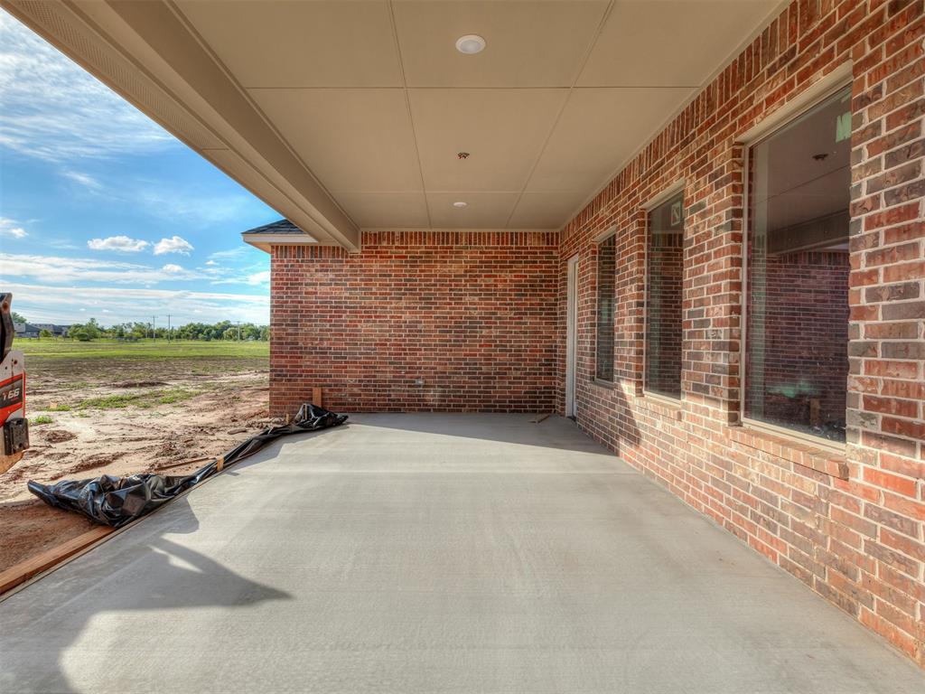 16112 Navarra Way Property Photo 28