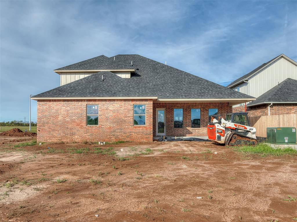 16112 Navarra Way Property Photo 29