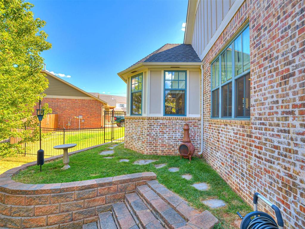 3325 Clock Tower Circle Property Photo 42