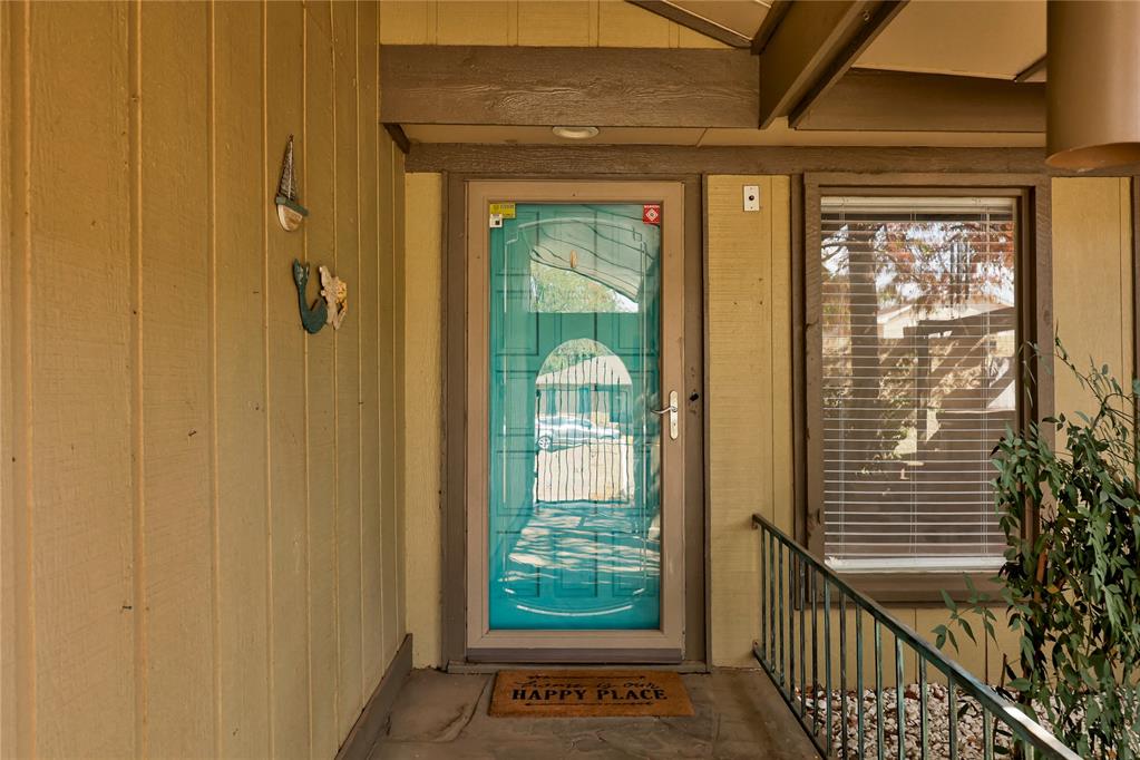 6300 Sunnybridge Court Property Photo 9