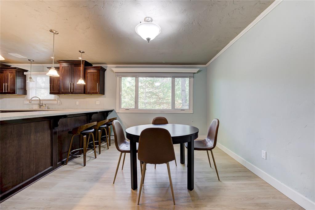 6300 Sunnybridge Court Property Photo 16