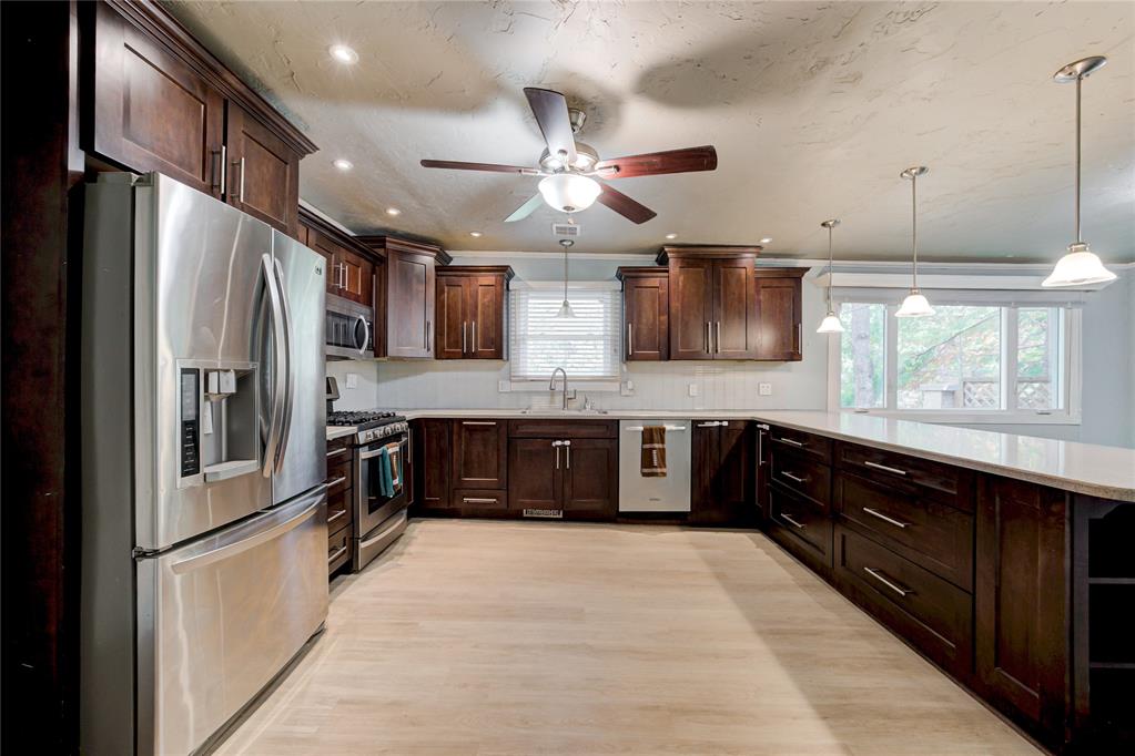 6300 Sunnybridge Court Property Photo 20