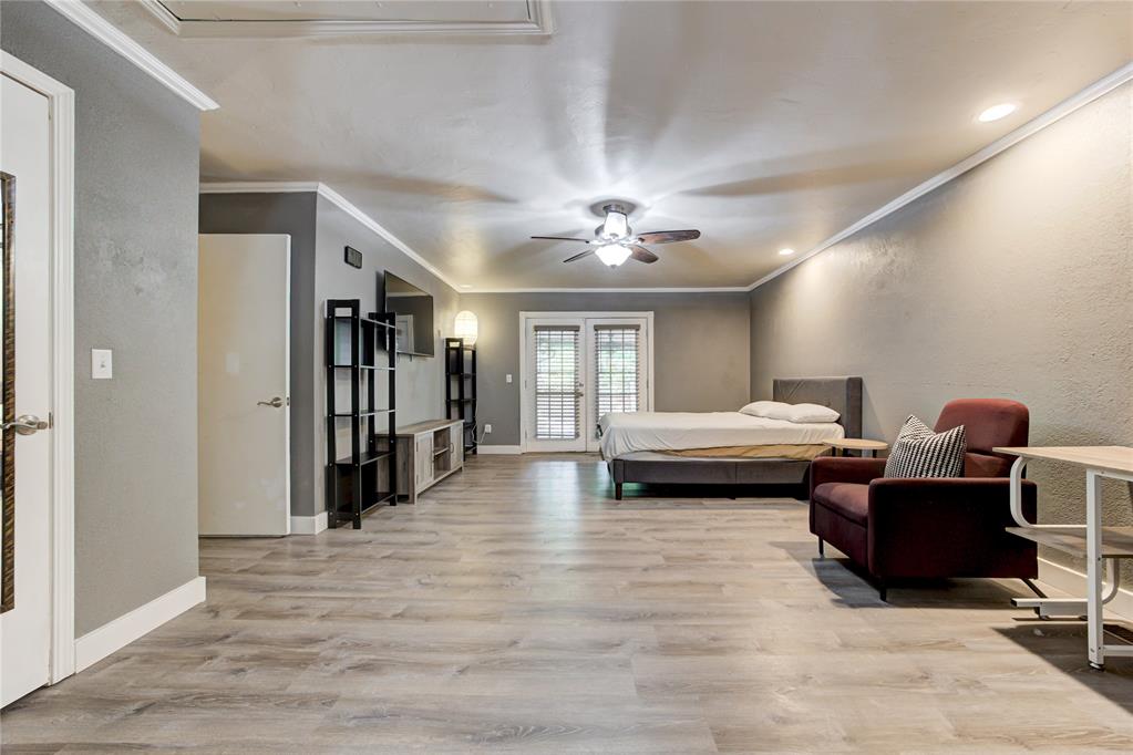 6300 Sunnybridge Court Property Photo 28
