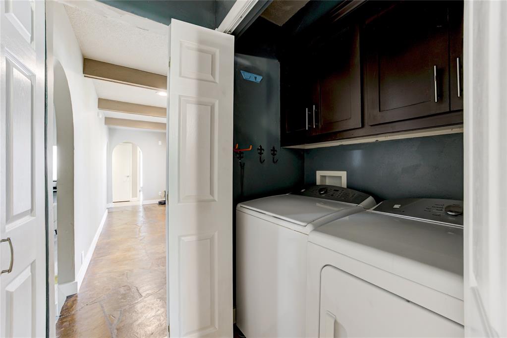 6300 Sunnybridge Court Property Photo 41