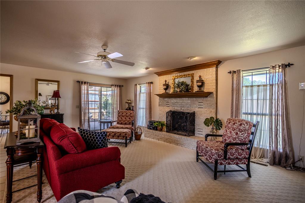 1401 Timber Creek Property Photo 6
