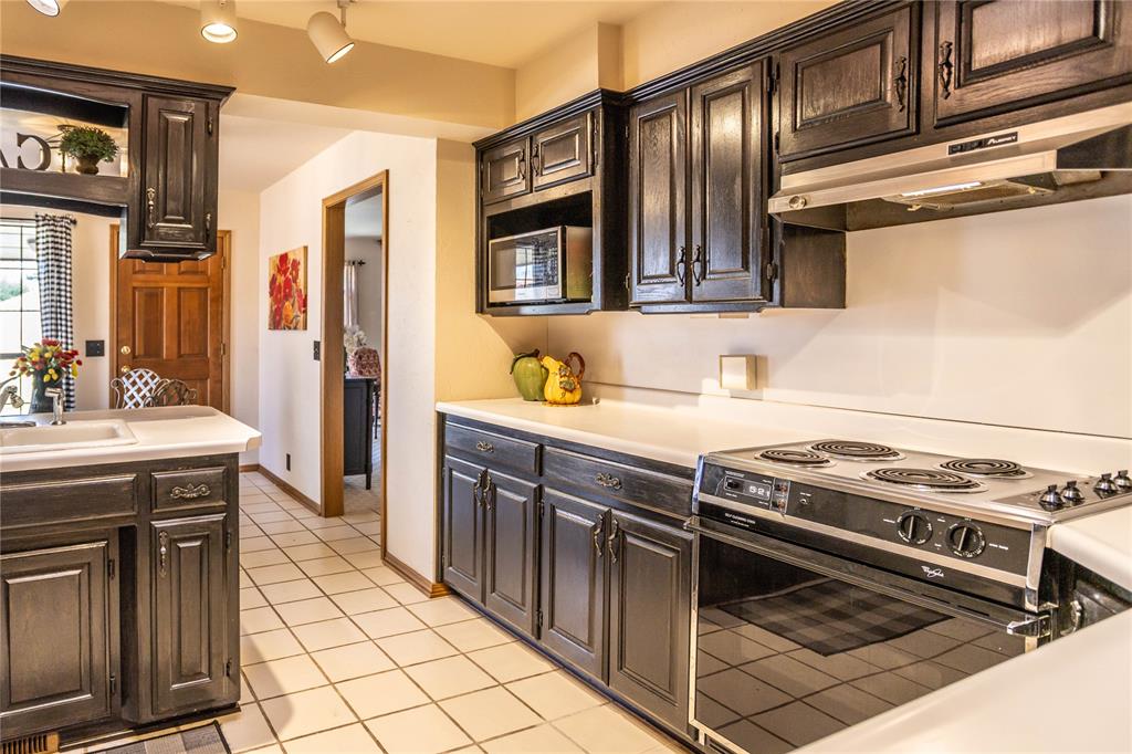 1401 Timber Creek Property Photo 11
