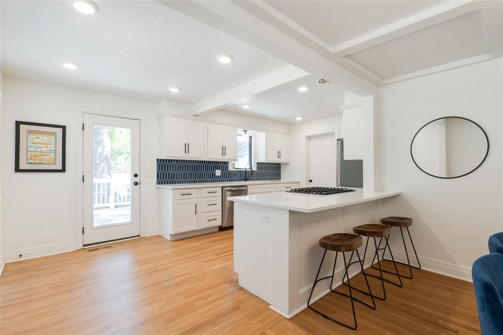 2529 Nw 22nd Street Property Photo 5