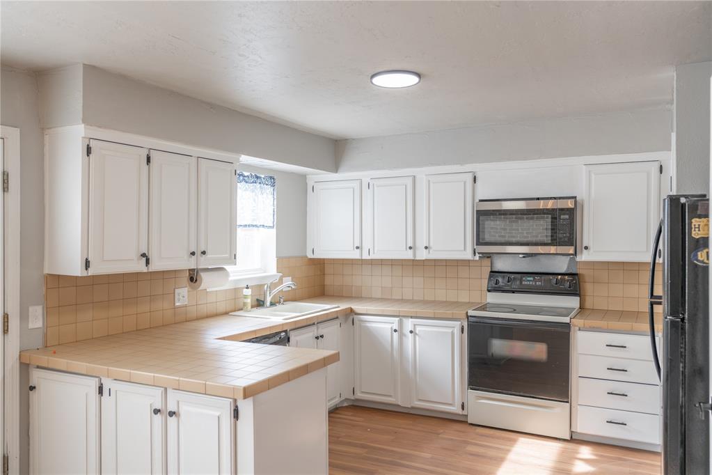 3326 Rock Creek Way Property Photo 12