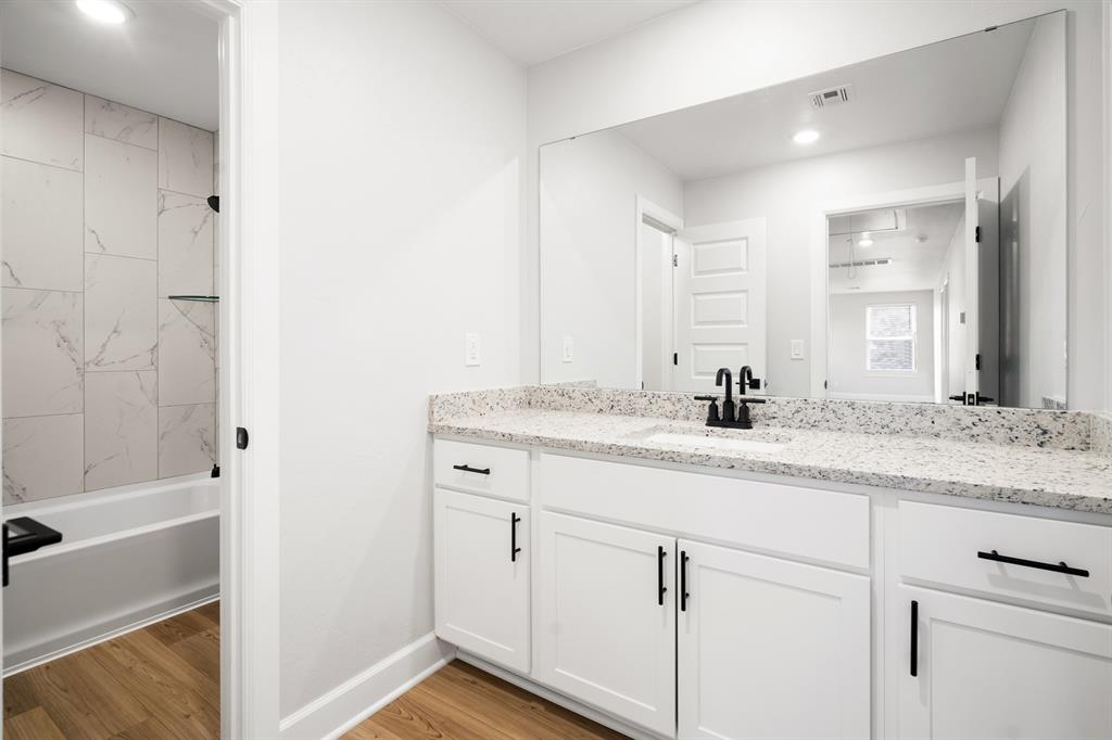 12013 Sw 30th Street Property Photo 12