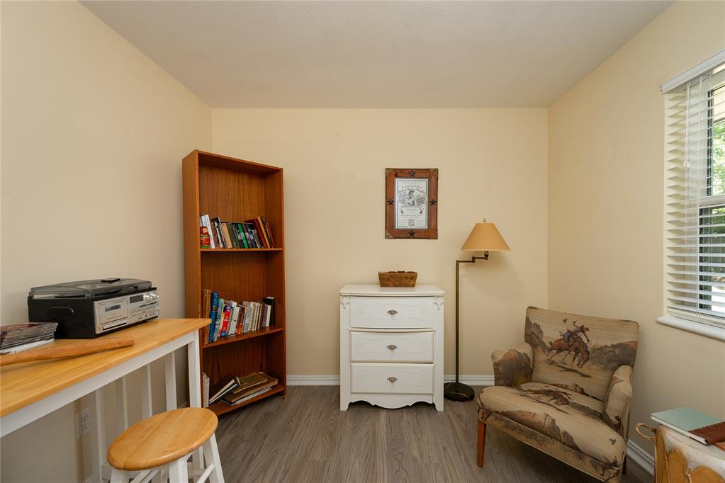 5615 Nw 37th Street Property Photo 13