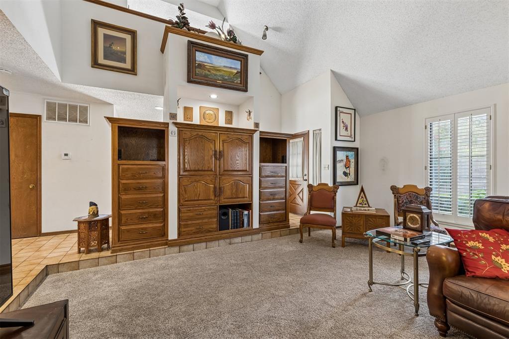 328 Windbrook Drive Property Photo 10