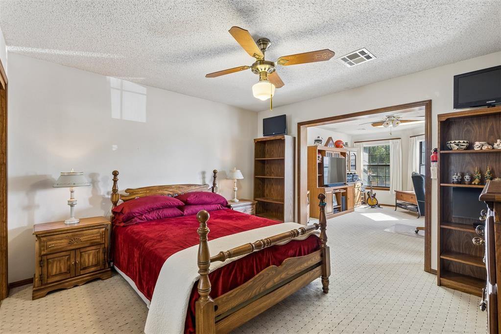 328 Windbrook Drive Property Photo 30