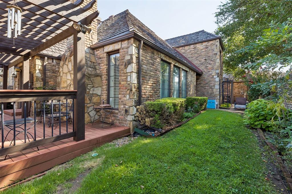 328 Windbrook Drive Property Photo 44