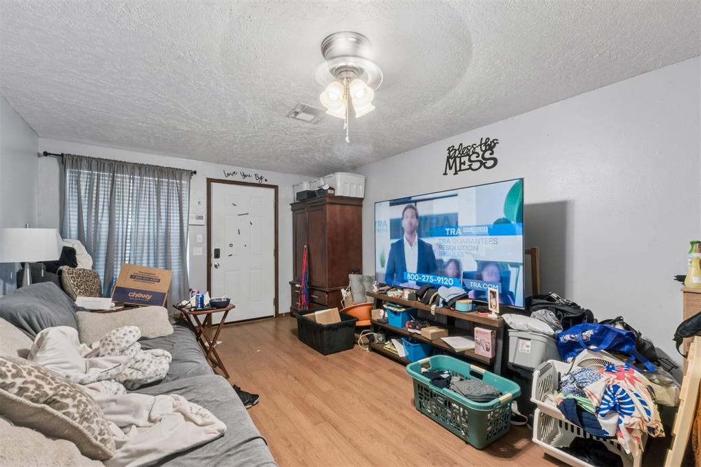 5108 S Karen Street Property Photo 3