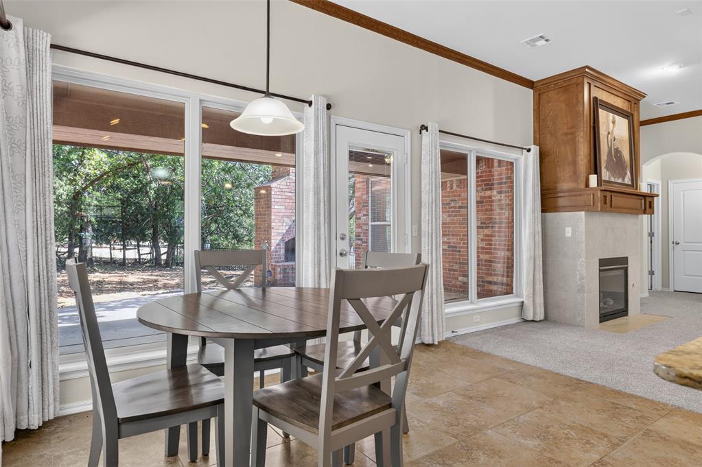 200 Nature Lane Property Photo 8