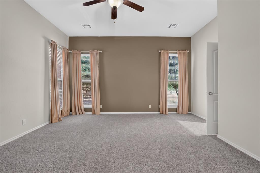 200 Nature Lane Property Photo 10