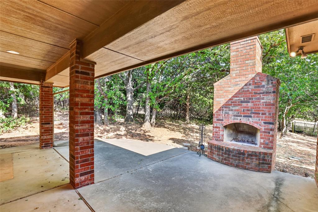 200 Nature Lane Property Photo 15