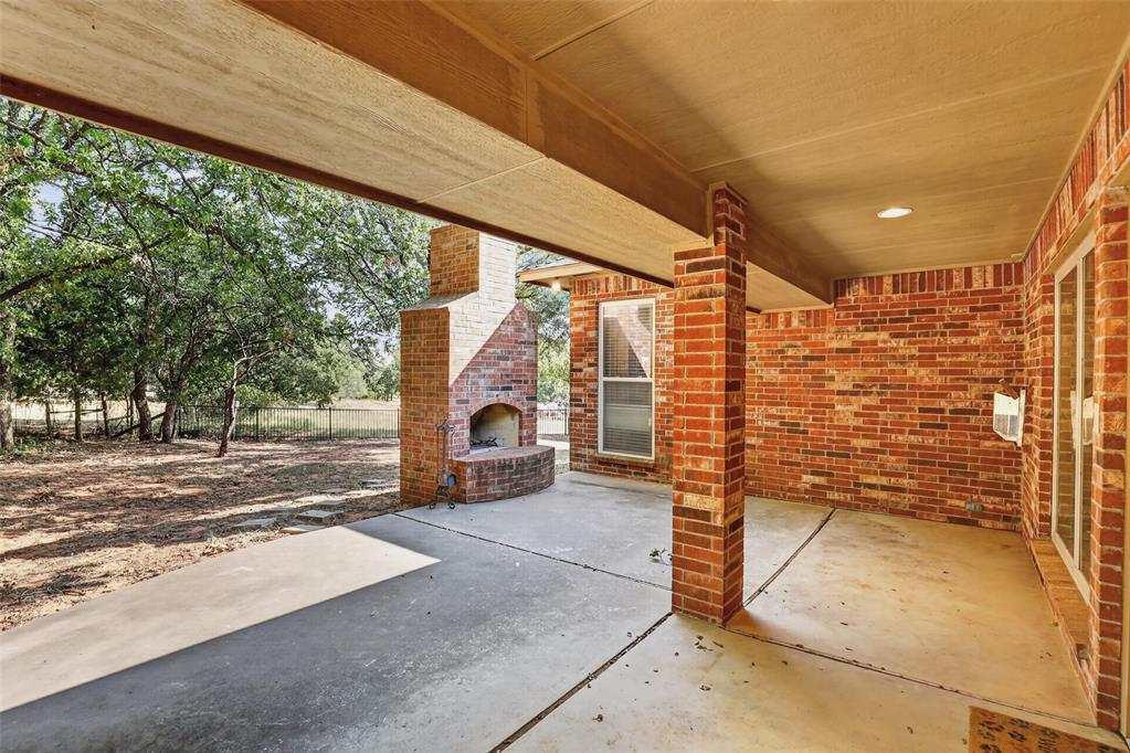 200 Nature Lane Property Photo 16