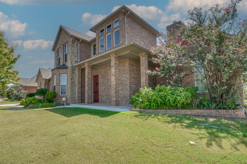 1400 Sawgrass Drive Property Photo 1