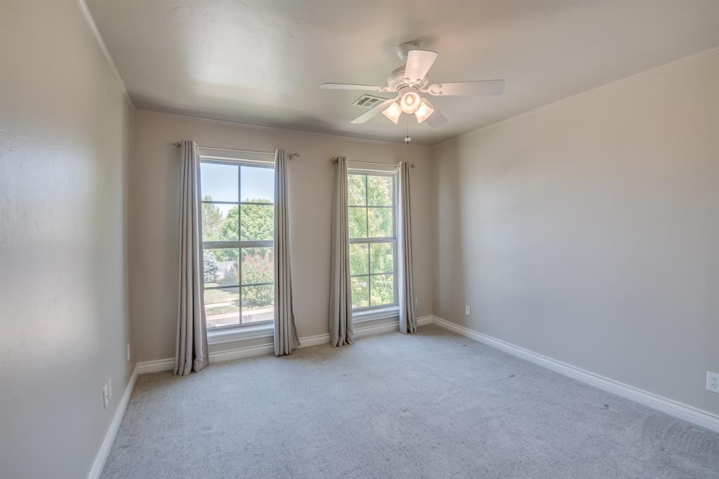 1400 Sawgrass Drive Property Photo 32