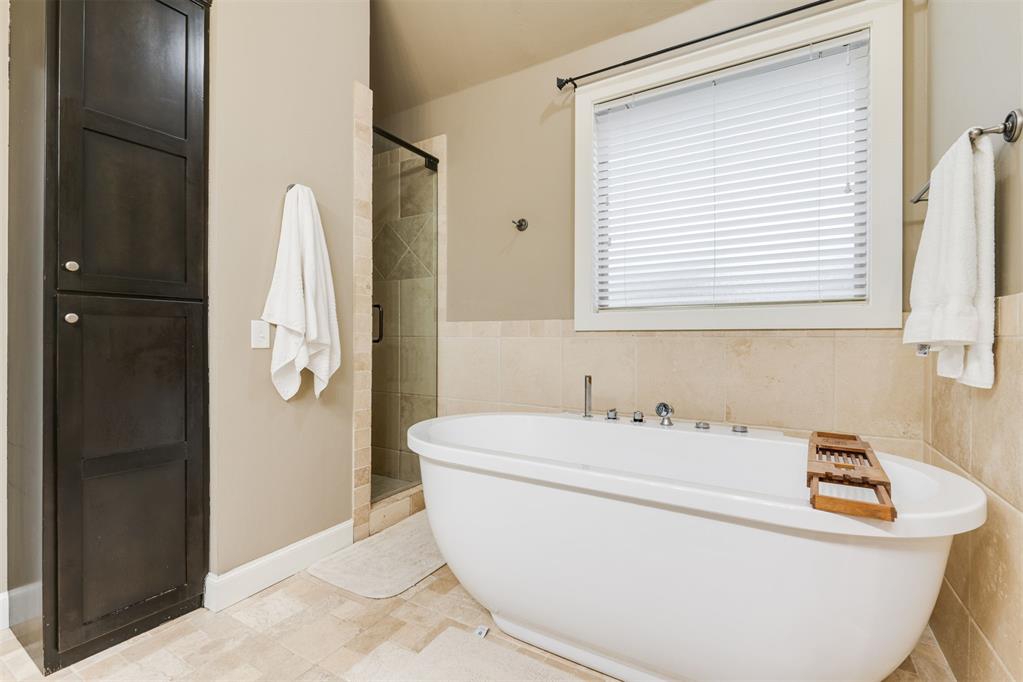 1008 Bayonne Bridge Court Property Photo 12