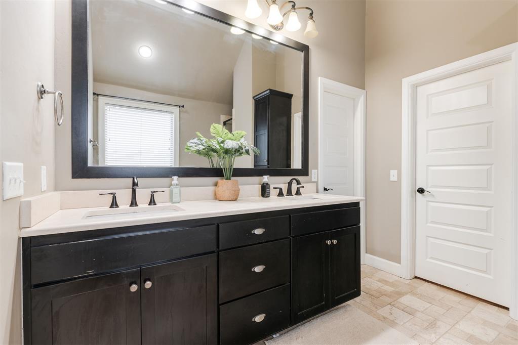 1008 Bayonne Bridge Court Property Photo 16