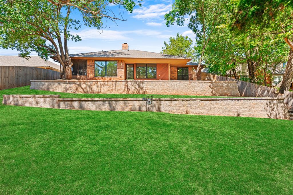 2516 Antelope Trail Property Photo 11